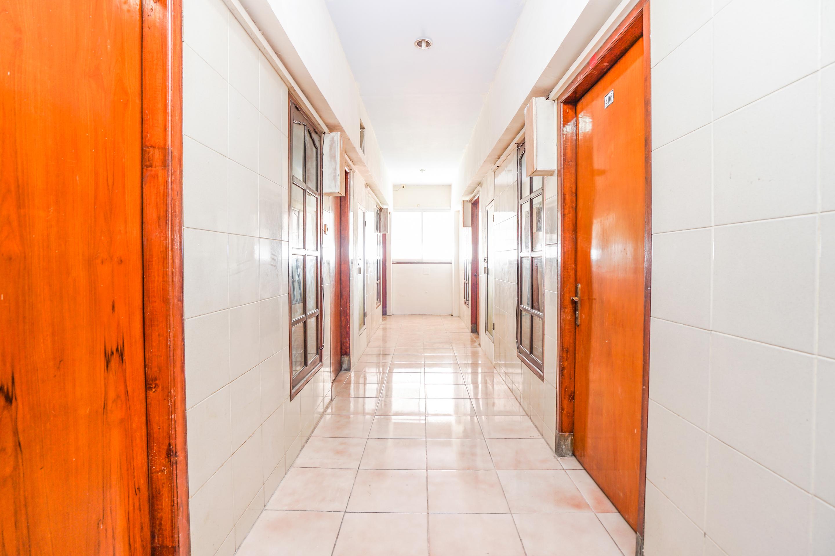 Oyo 164 Ang'S Residence Krukah Dış mekan fotoğraf