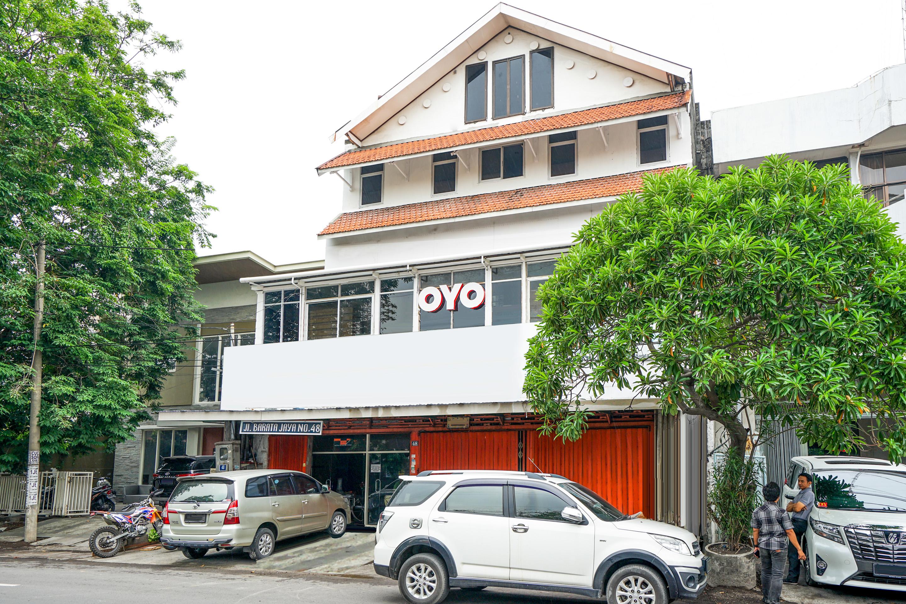 Oyo 164 Ang'S Residence Krukah Dış mekan fotoğraf