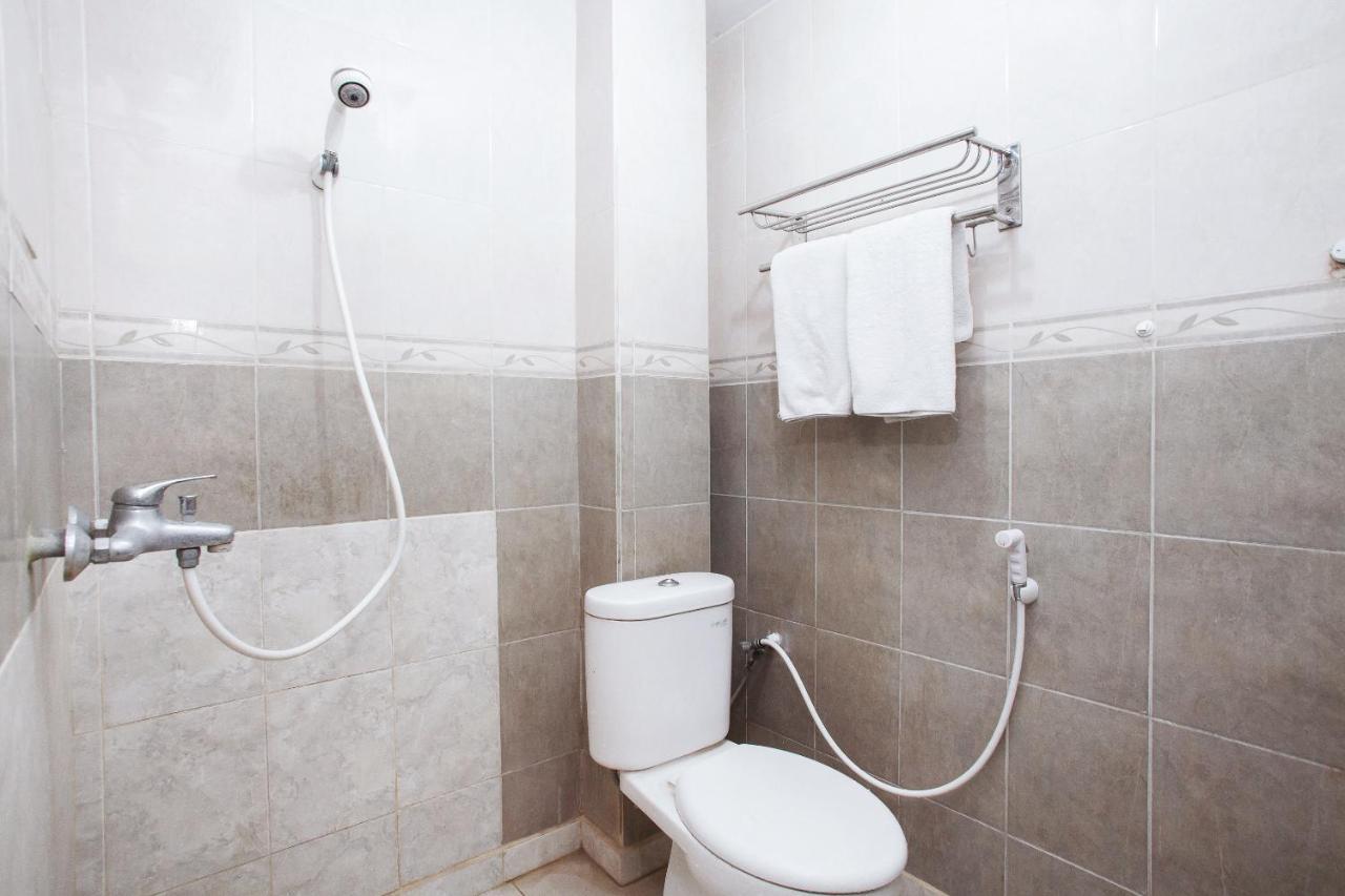 Oyo 164 Ang'S Residence Krukah Dış mekan fotoğraf