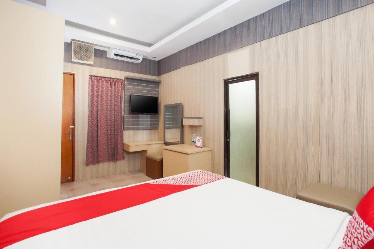 Oyo 164 Ang'S Residence Krukah Dış mekan fotoğraf